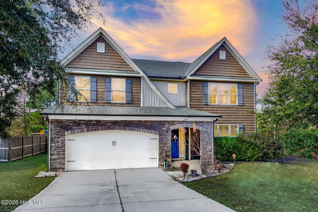 Photo of 109 Creek End Court, Swansboro, NC 28584 (MLS # 100547626)