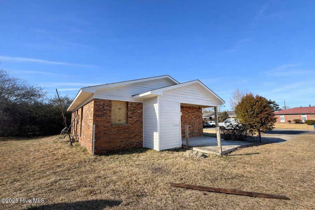 Photo of 2606 Robeson Street, Wilmington, NC 28405 (MLS # 100546987)