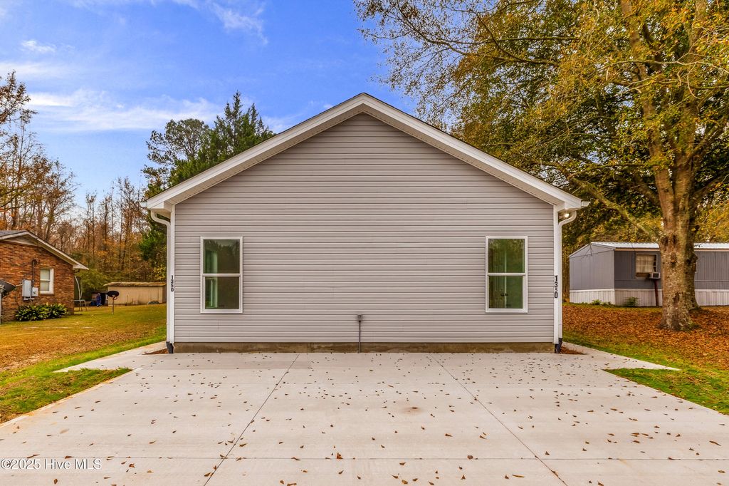 Photo of 1350 Croomsbridge Road, Burgaw, NC 28425 (MLS # 100542590)