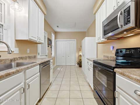 Tiny photo for 160 Lee Rogers Road, Hubert, NC 28539 (MLS # 100590138)