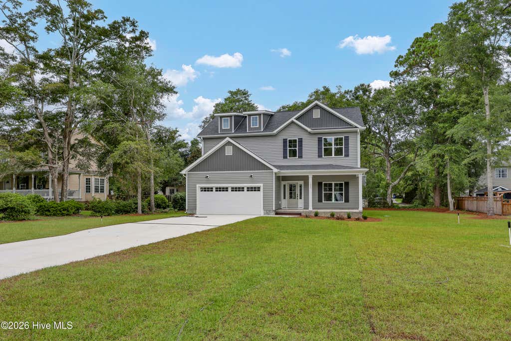 Photo of 1320 Chadwick Shores Drive, Sneads Ferry, NC 28460 (MLS # 100598768)