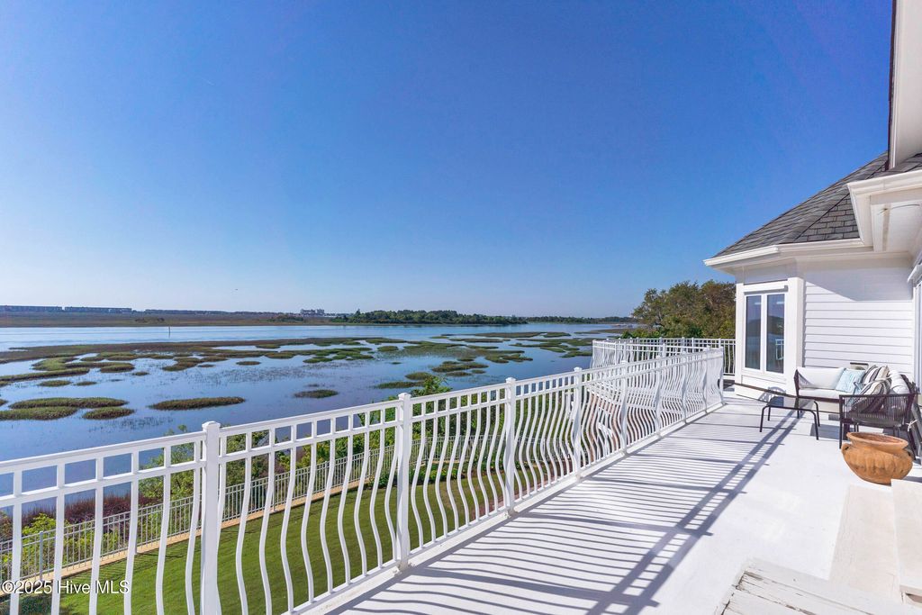 Photo of 1047 Ocean Ridge Drive, Wilmington, NC 28405 (MLS # 100505592)