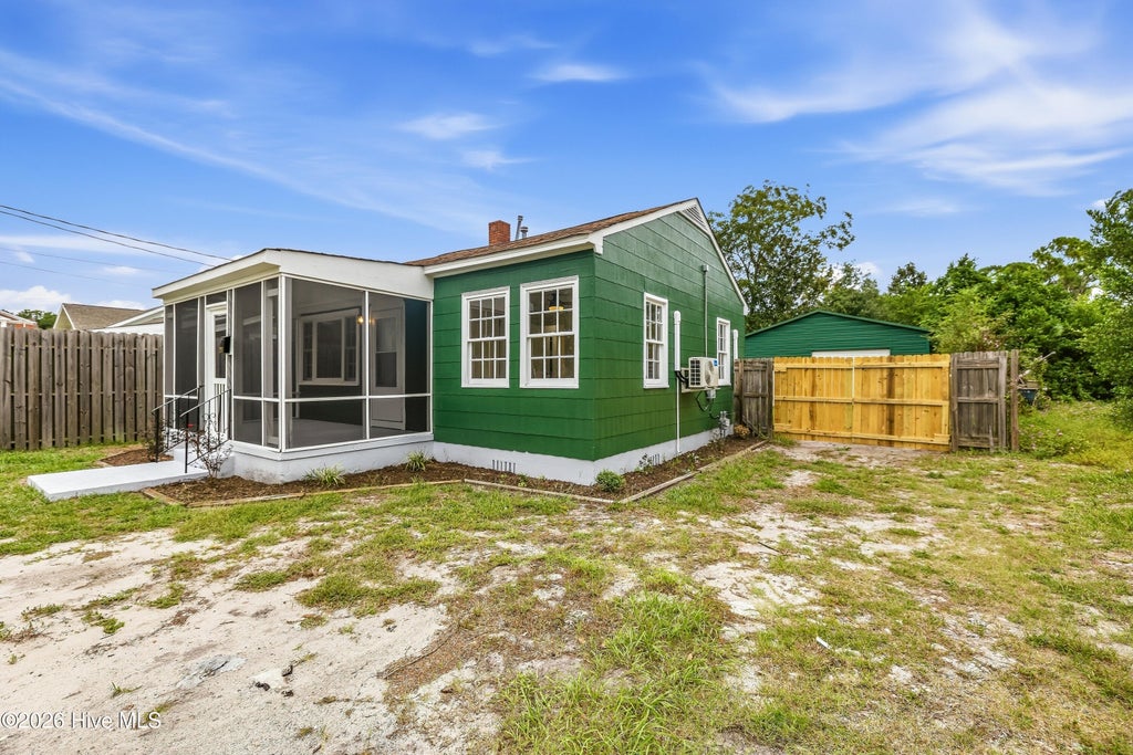 Photo of 2115 Jefferson Street, Wilmington, NC 28401 (MLS # 100606135)