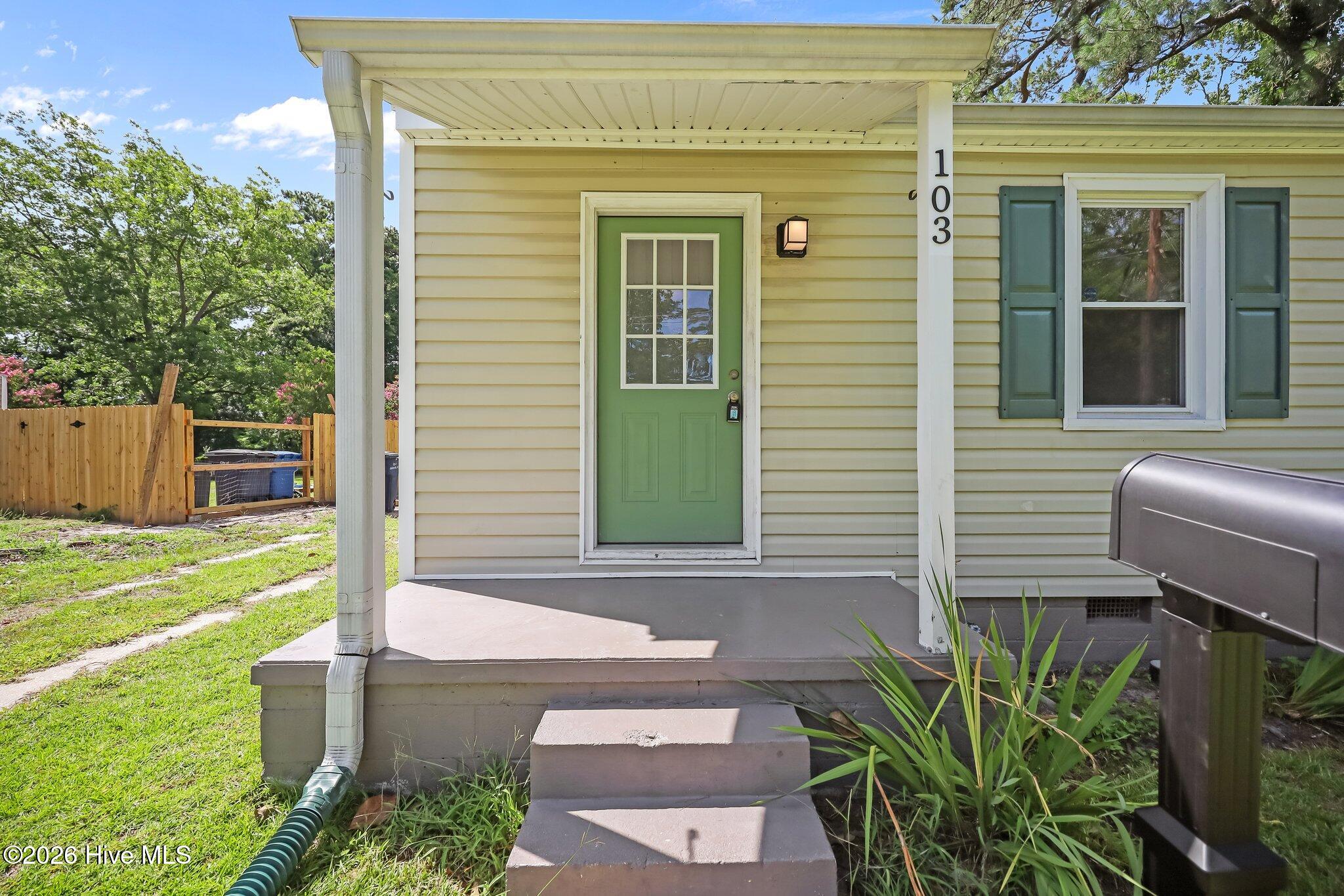 103 Robin Road