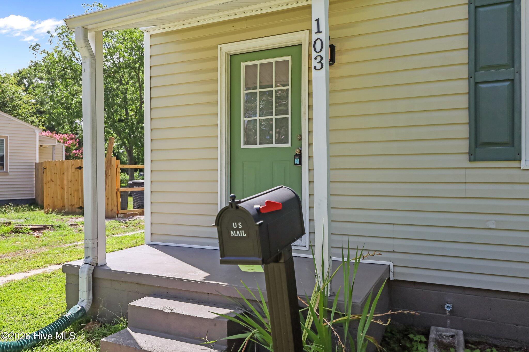 103 Robin Road