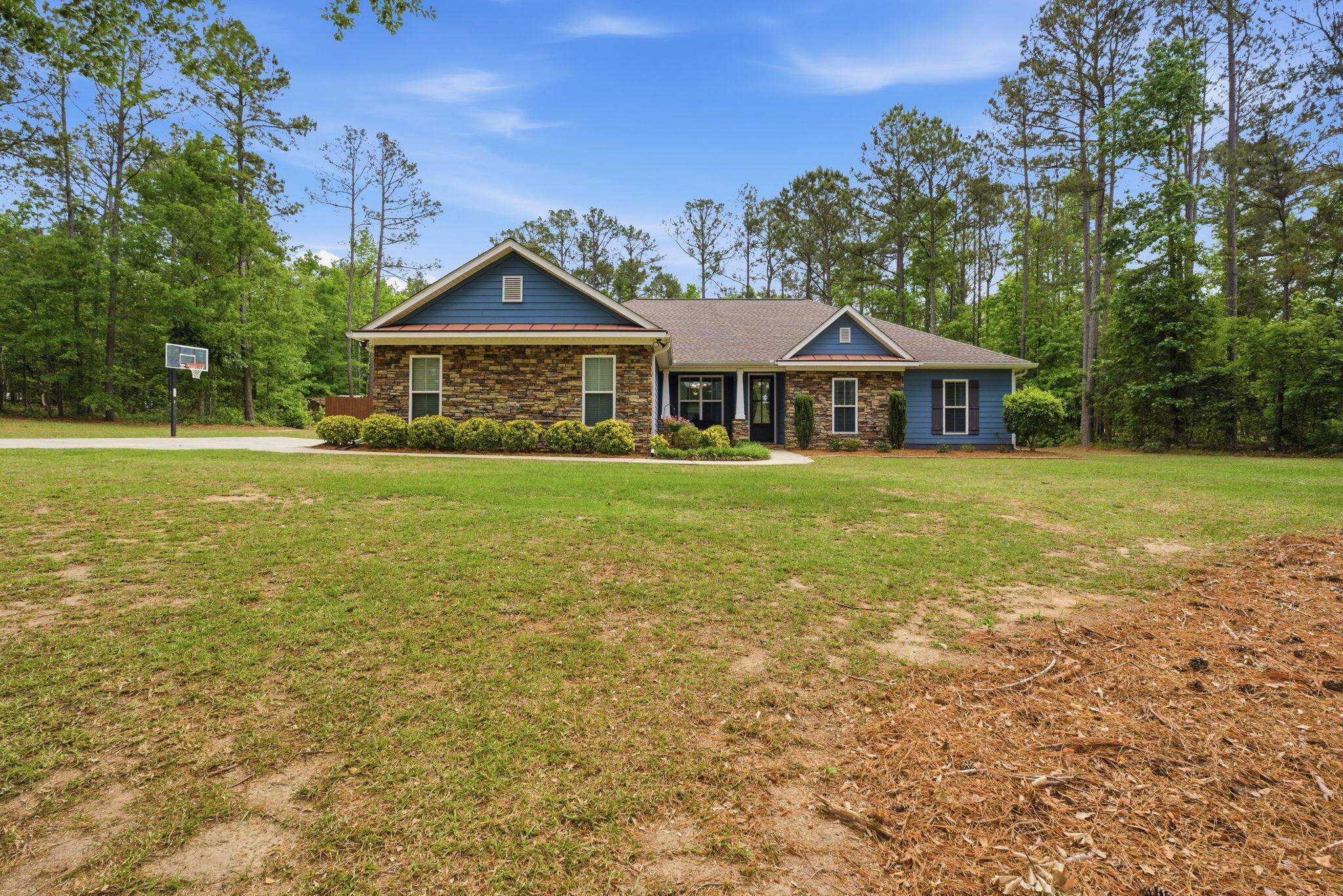 1452 SE Karen Lane