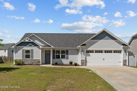 Photo of 221 Breakwater Drive, Sneads Ferry, NC 28460 (MLS # 100568765)