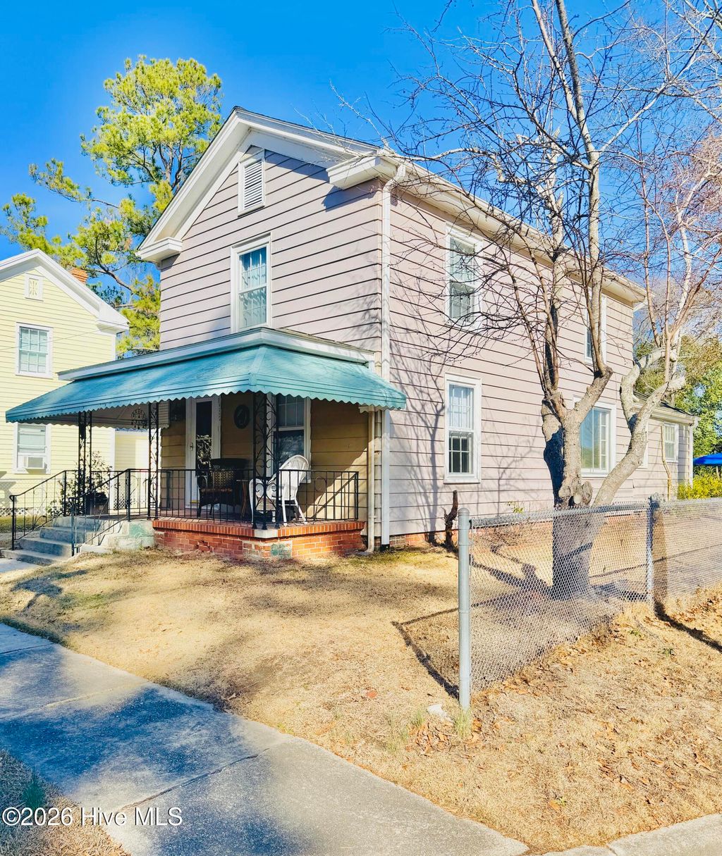 Photo of 532 E 2nd Street, Washington, NC 27889 (MLS # 100550534)