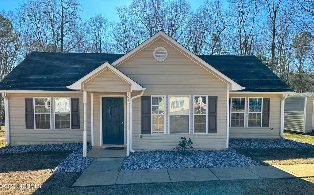 Photo of 104 Apache Drive, Louisburg, NC 27549 (MLS # 100369517)