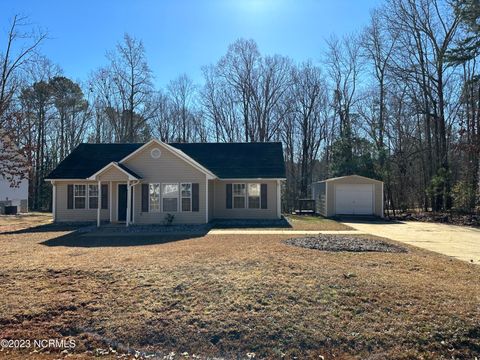 Homes For Sale - 104 Apache Drive<br/> Franklin County, Louisburg, NC 27549