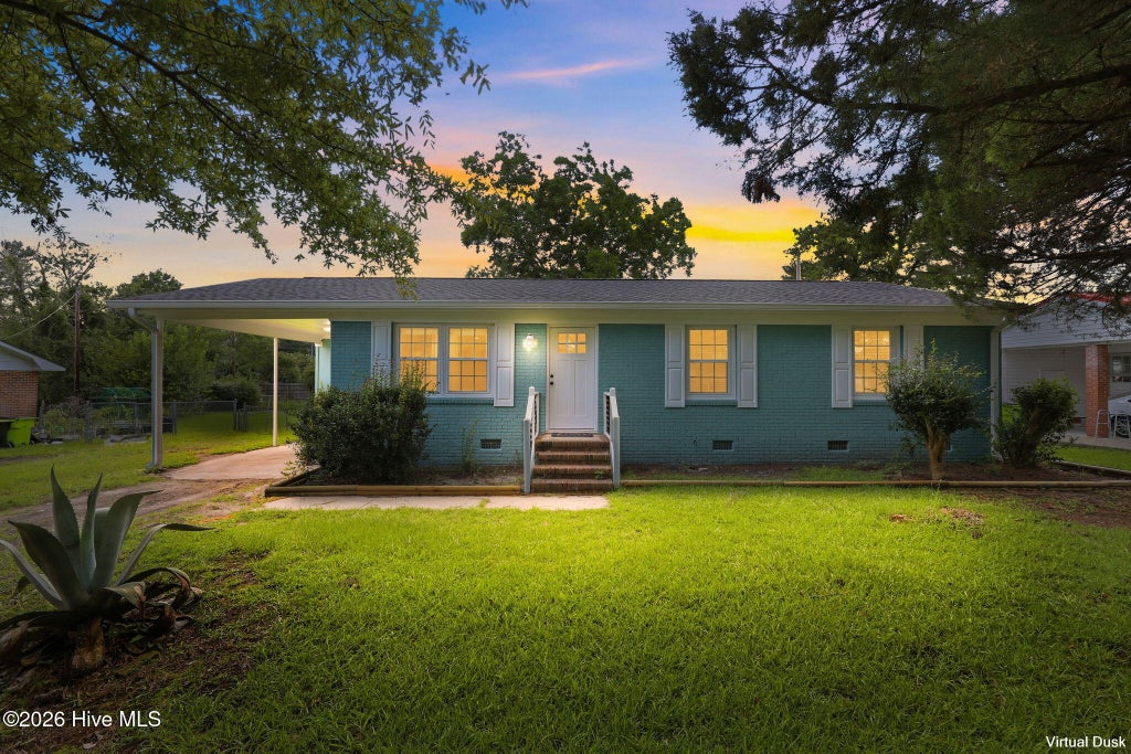 Photo of 1321 Hunters Road, New Bern, NC 28562 (MLS # 100599991)