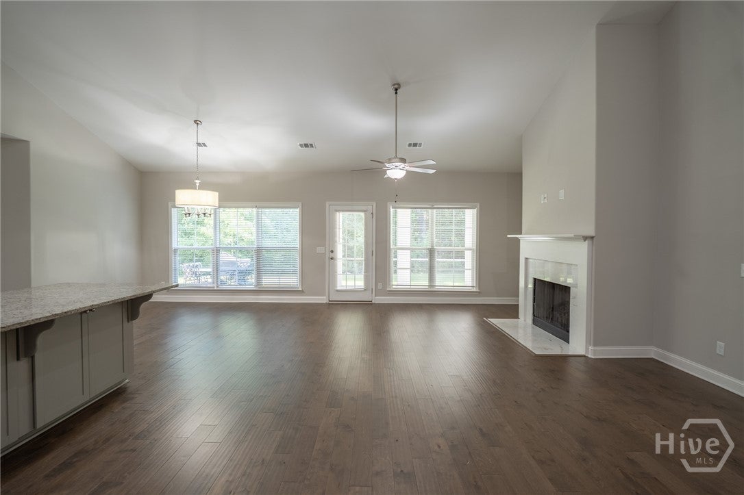 2208 Woodside Crossing