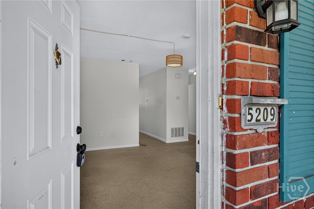5209 and 5211 Jasmine Avenue