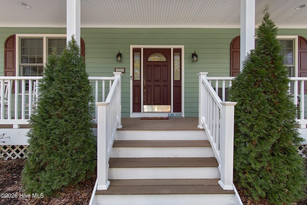 Photo of 4285 Loblolly Circle SE, Southport, NC 28461 (MLS # 100556962)