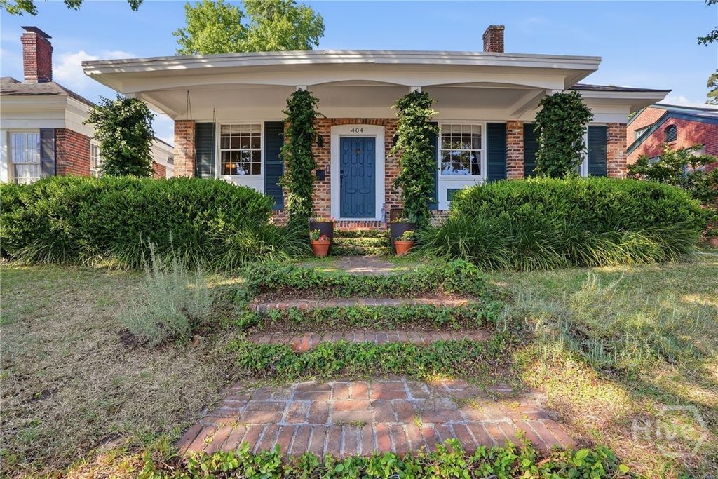 Photo of 404 E 51st Street, Savannah, GA 31405 (MLS # SA353827)