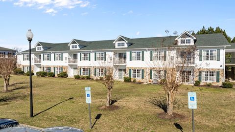Condo For Sale - 510 Little River Farm Boulevard #106B<br/> Moore County, Carthage, NC 28327