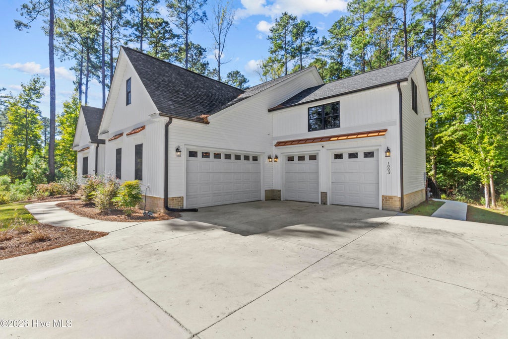 Photo of 1003 Alabaster Drive, New Bern, NC 28562 (MLS # 100611577)