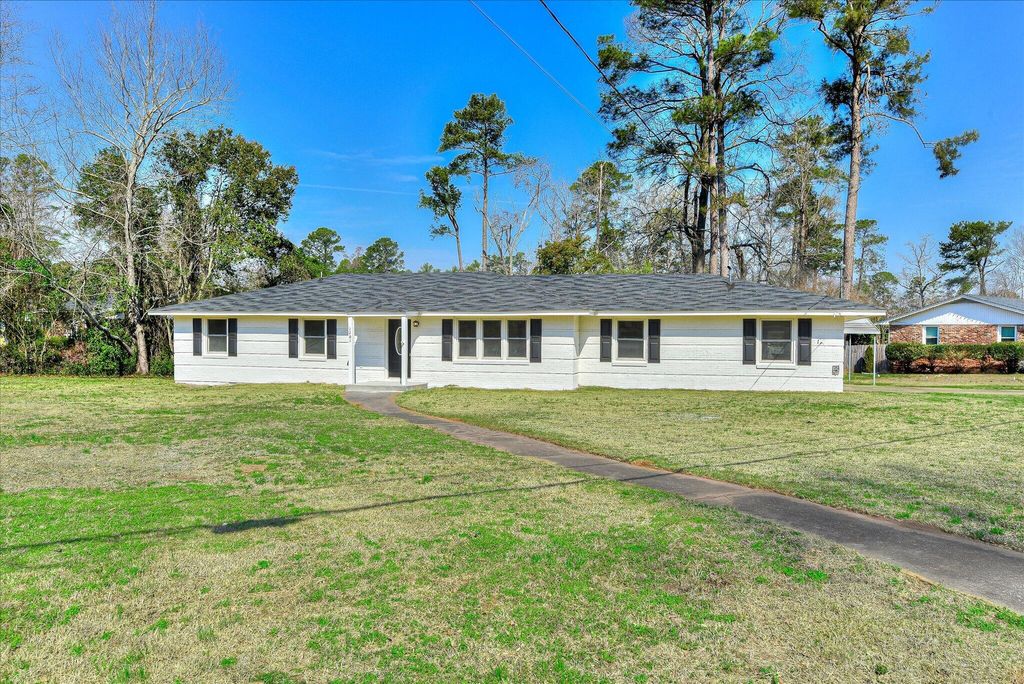 Photo of 1201 Glenwood Drive, Augusta, GA 30904 (MLS # 552789)