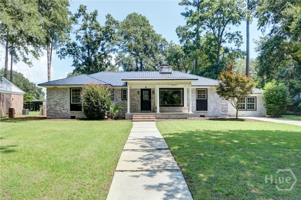 Photo of 12 Fallowfield Drive, Savannah, GA 31406 (MLS # SA360111)