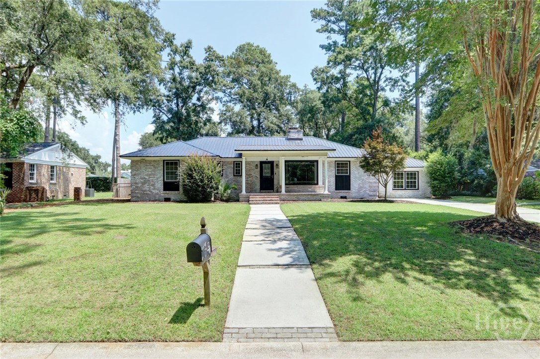 12 Fallowfield Drive