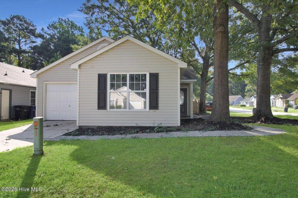 Photo of 500 Saint George Cove, Jacksonville, NC 28546 (MLS # 100592263)