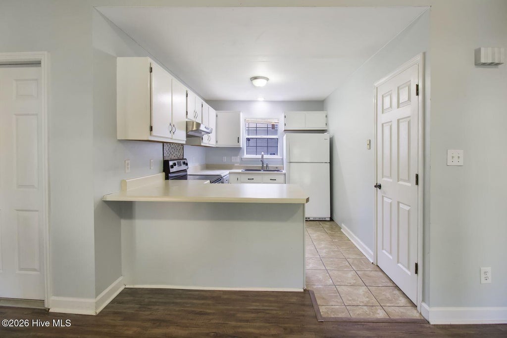 Photo of 500 Saint George Cove, Jacksonville, NC 28546 (MLS # 100592263)