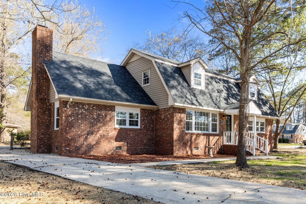 Photo of 800 Little John Avenue, Jacksonville, NC 28546 (MLS # 100561705)