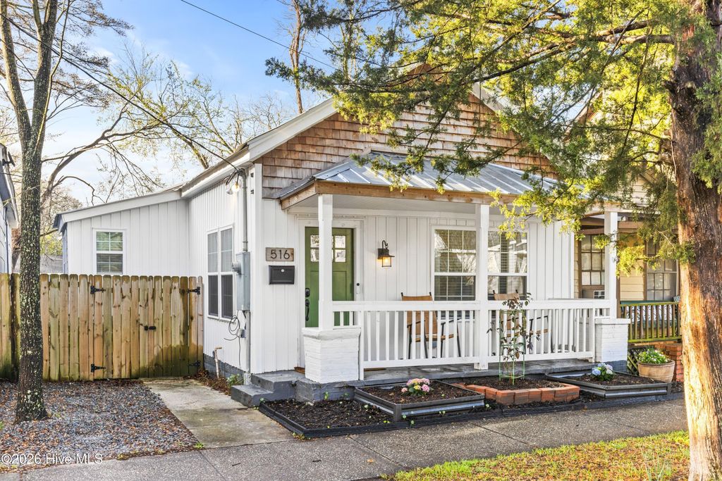 Photo of 516 Brunswick Street, Wilmington, NC 28401 (MLS # 100559701)