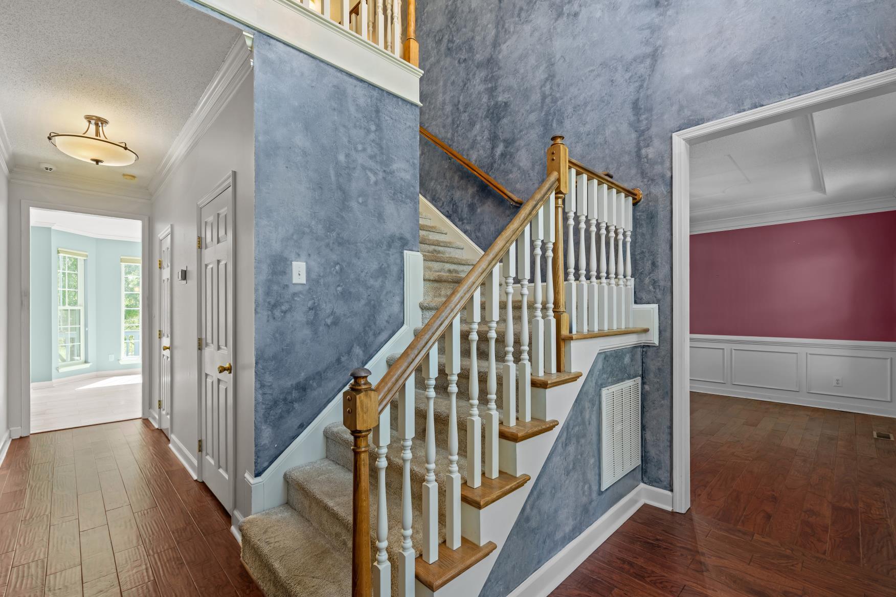 1167 Oakton Trail