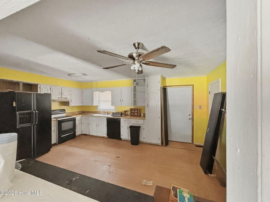 Photo of 42 N Sixth Street, Clarkton, NC 28433 (MLS # 100564233)