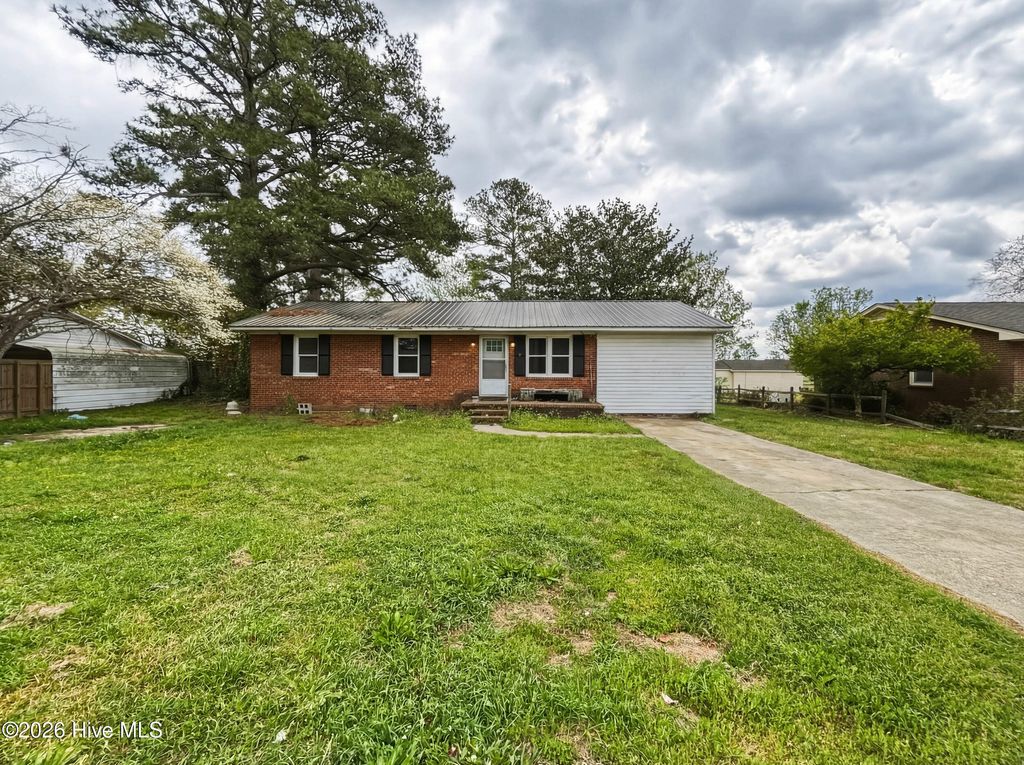 Photo of 42 N Sixth Street, Clarkton, NC 28433 (MLS # 100564233)