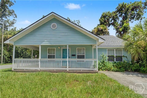 Homes For Sale - 1202 E Waldburg Street<br/> Savannah, GA 31404