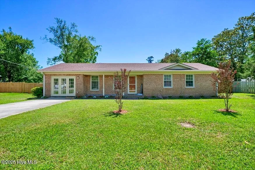 805 Hamlet Avenue