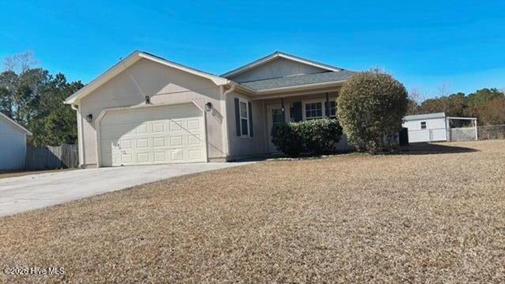 Photo of 128 Daphne Drive, Hubert, NC 28539 (MLS # 100556689)