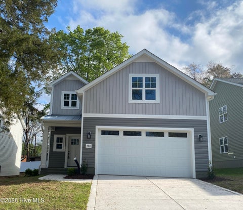 Photo of 408 Summit Street, Aberdeen, NC 28315 (MLS # 100581973)