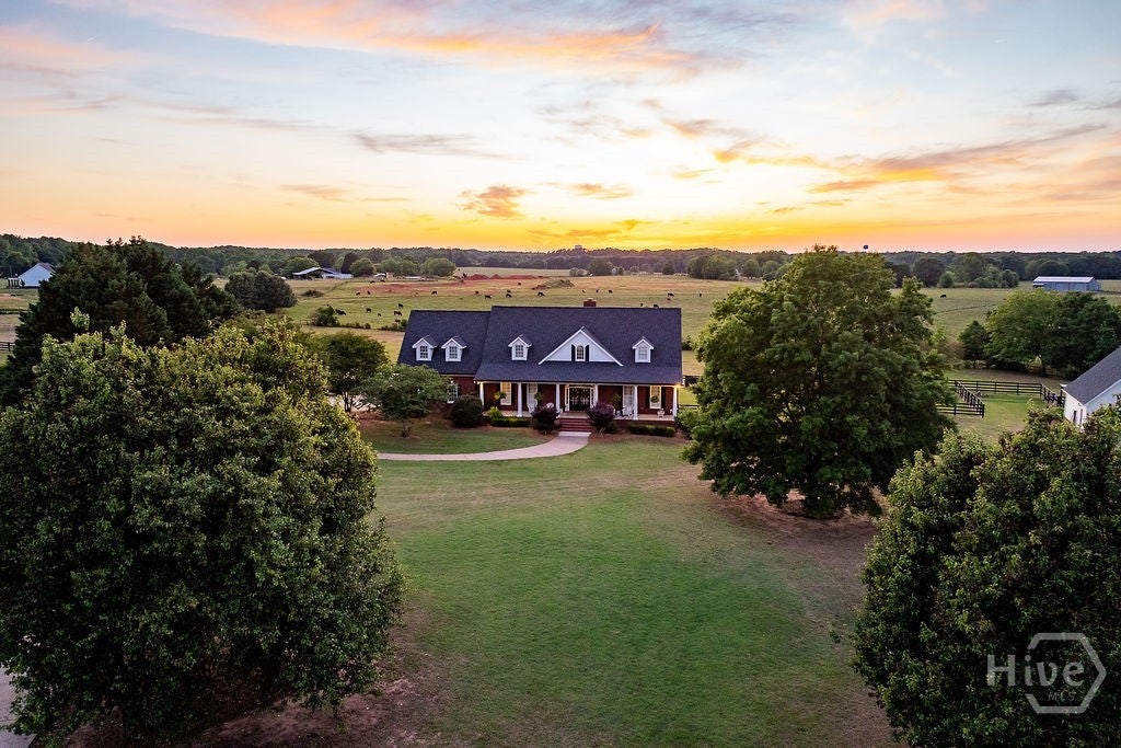 1051 Greenfield Lane