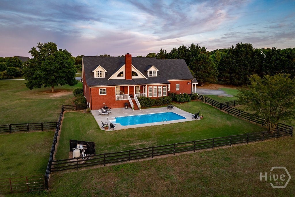 1051 Greenfield Lane