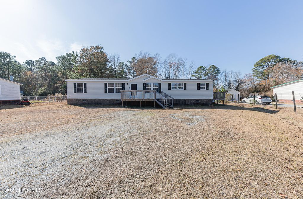 Photo of 607 Maynard Boulevard, Jacksonville, NC 28546 (MLS # 100546784)