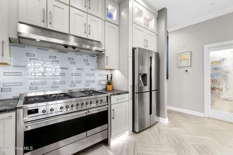 Tiny photo for 124 Walnut Street #Apt 607, Wilmington, NC 28401 (MLS # 100582175)