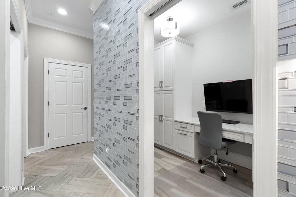 Photo of 124 Walnut Street #Apt 607, Wilmington, NC 28401 (MLS # 100582175)
