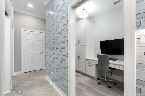 Tiny photo for 124 Walnut Street #Apt 607, Wilmington, NC 28401 (MLS # 100582175)