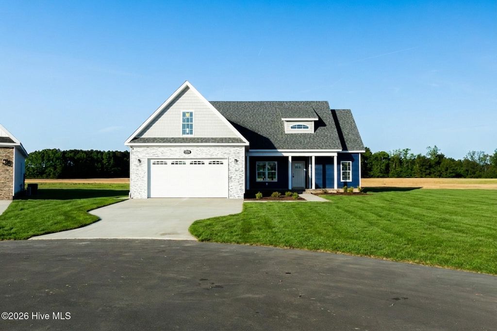 Photo of 2754 Whitaker Glen Drive, Farmville, NC 27828 (MLS # 100570134)