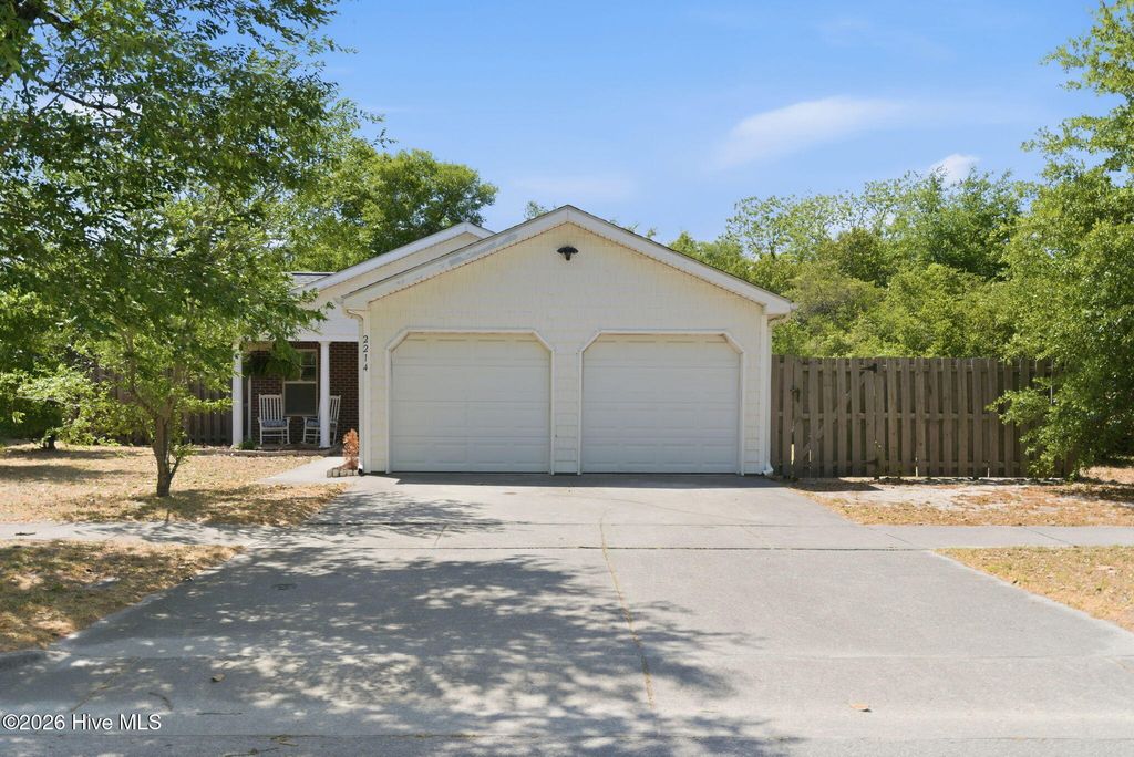 Photo of 2214 Jefferson Street, Wilmington, NC 28401 (MLS # 100569078)