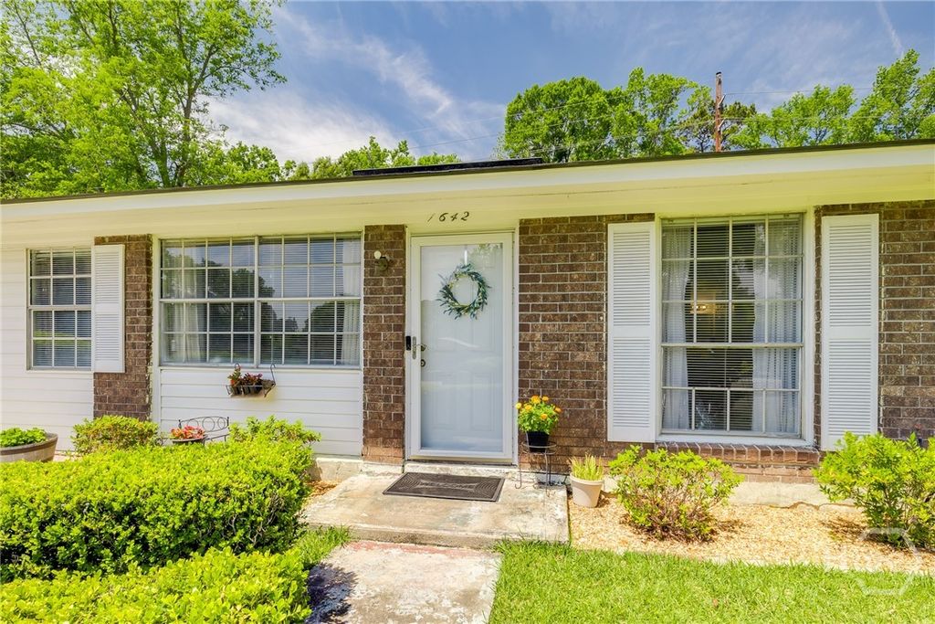 Photo of 1642 Eleanor Street, Savannah, GA 31415 (MLS # SA353859)