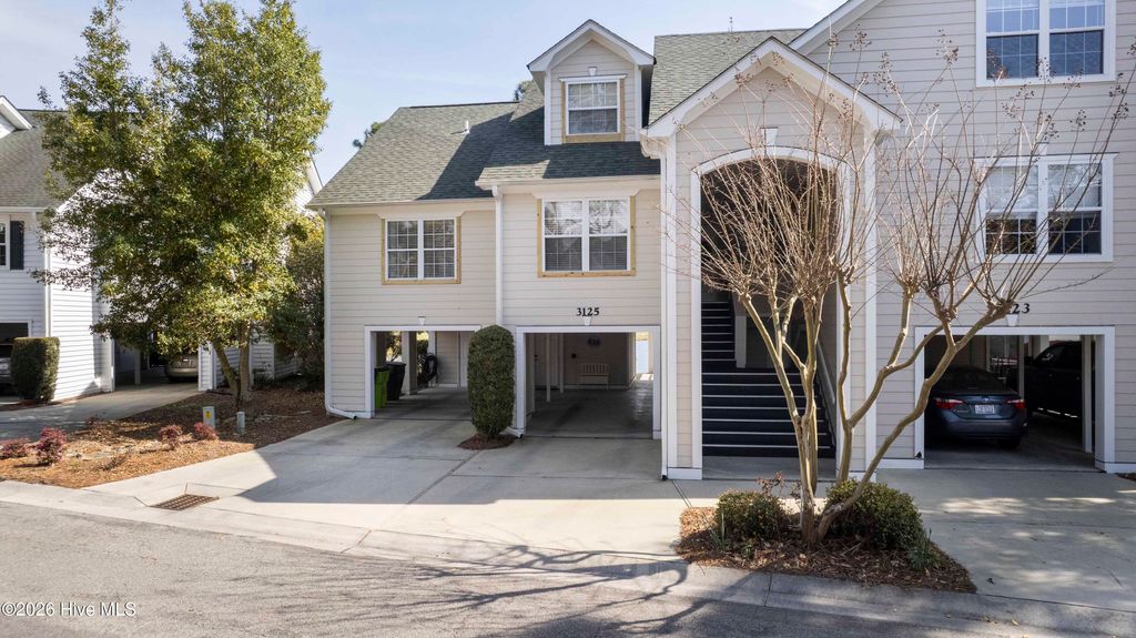 Photo of 3125 Lakeside Commons Drive SE #37, Southport, NC 28461 (MLS # 100563041)