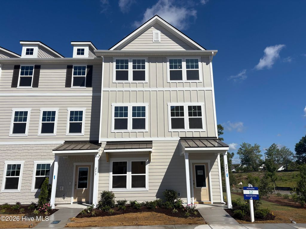 Photo of 257 Pelican Flight Loop, Wilmington, NC 28412 (MLS # 100559087)