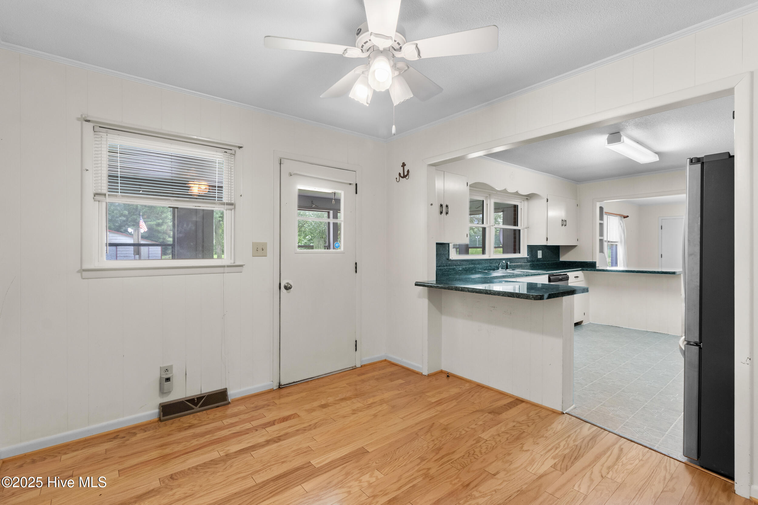 Teachey, North Carolina 28464, United States, 3 Bedrooms Bedrooms, ,2 BathroomsBathrooms,Residential,Active,255762