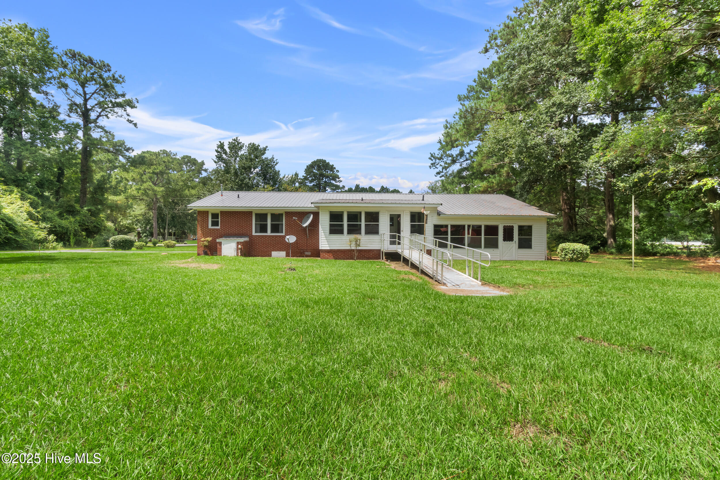 Teachey, North Carolina 28464, United States, 3 Bedrooms Bedrooms, ,2 BathroomsBathrooms,Residential,Active,255762