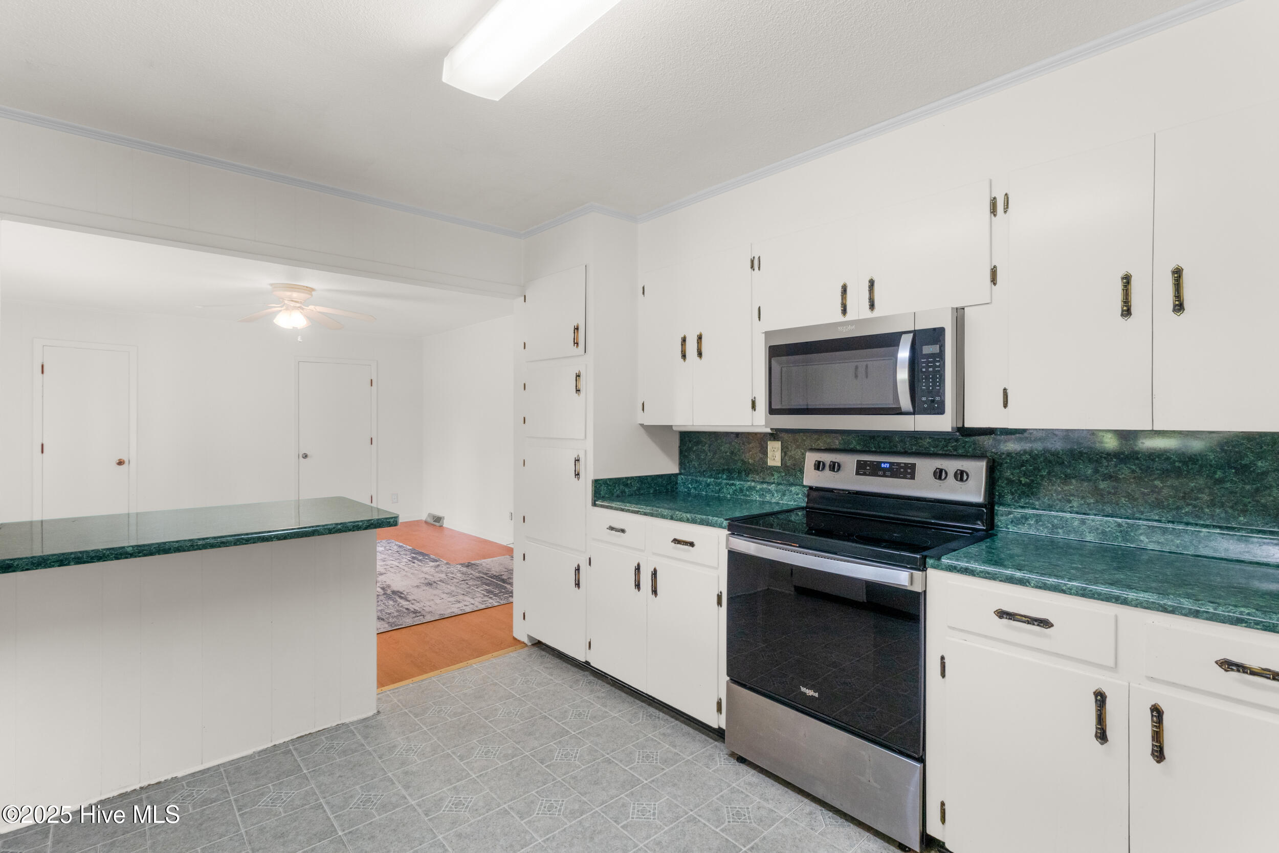 Teachey, North Carolina 28464, United States, 3 Bedrooms Bedrooms, ,2 BathroomsBathrooms,Residential,Active,255762