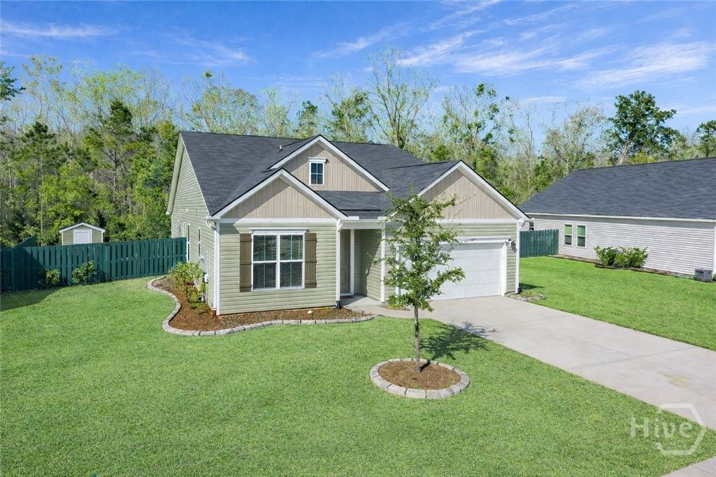 Photo of 400 Excel Drive, Richmond Hill, GA 31324 (MLS # SA348341)